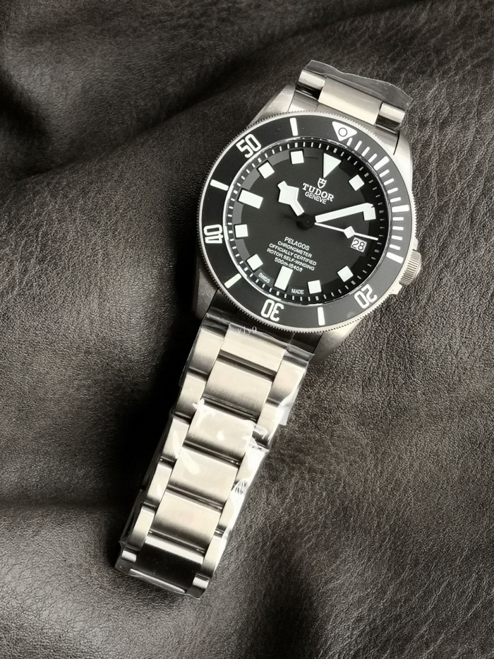 WATCH-001
