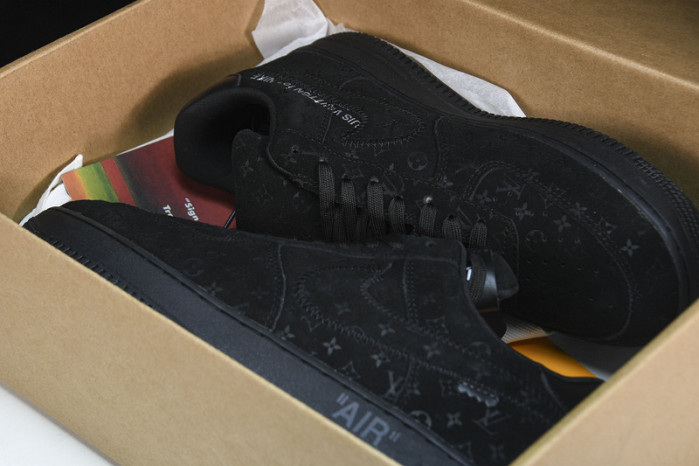 NIKE AIR FORCE 1 NAF-040