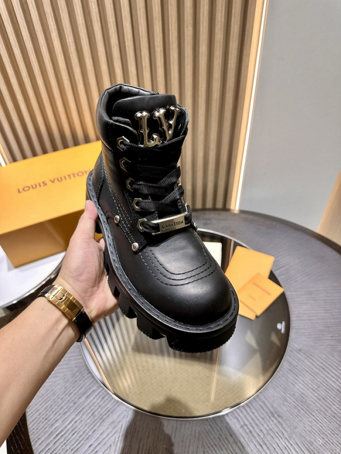 L**V**T* BOOTS LVTBS-014