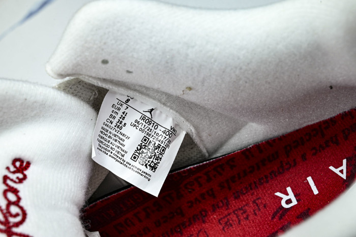 Air Jordan 3 x Levi