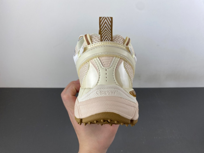 C/O​ SNEAKERS CO-061