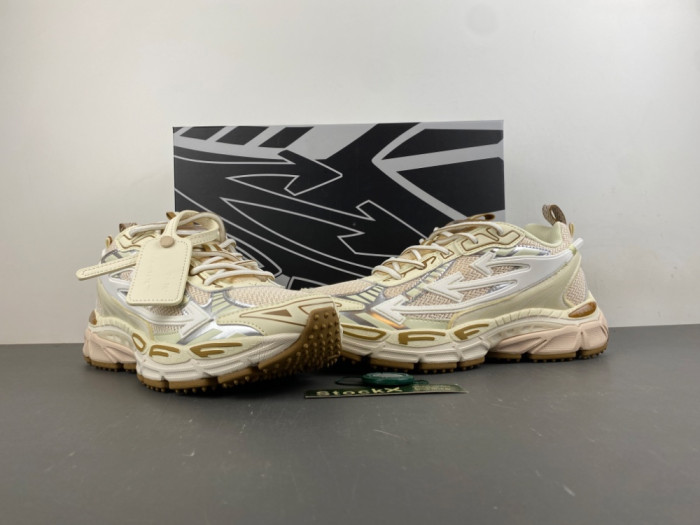 C/O​ SNEAKERS CO-061