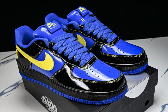 Central Cee x SYNA WORLD x Nike Air Force 1 IIQ1402-010