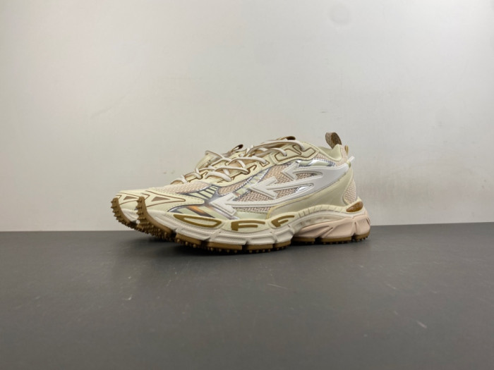 C/O​ SNEAKERS CO-061