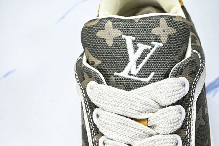 L*VT TILTED LVTTD-010
