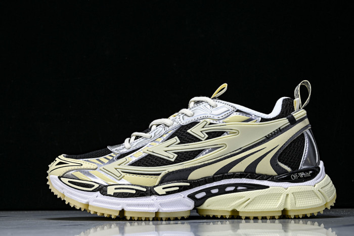 C/O​ SNEAKERS CO-052