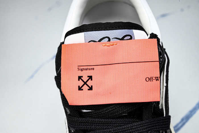 OFF-WHITE 3.0 Off-Court OEOT-003