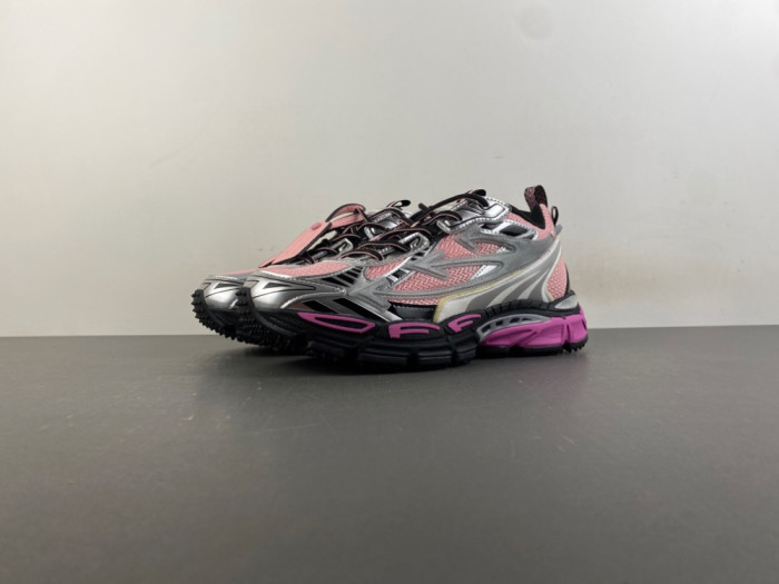 C/O​ SNEAKERS CO-075