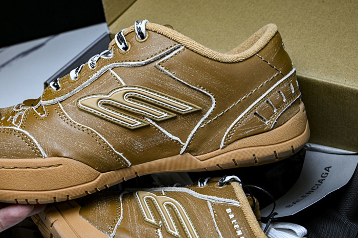Ba1en*iaga Hamptons Worn-Out WCURS2200
