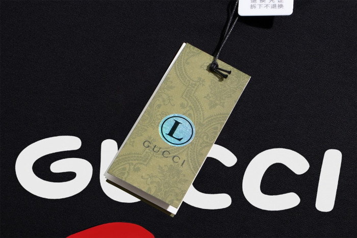G*UCCI CLOTHES GICS-026