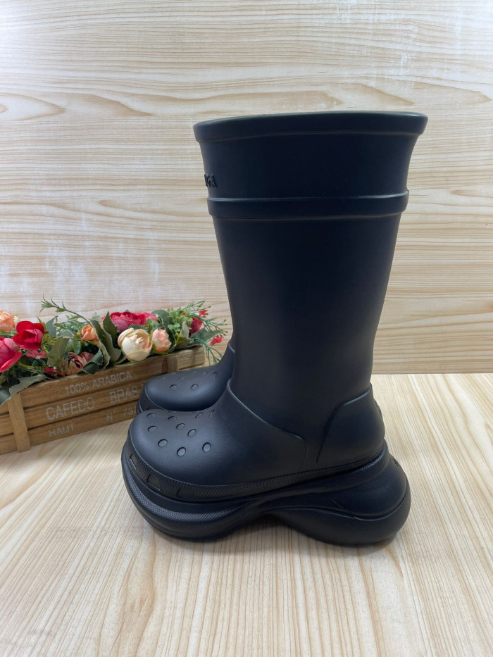 B*ALE*NGA BOOT BSB-048