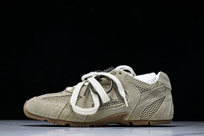 New Balance x Mi­uMi­u 530 MM-009