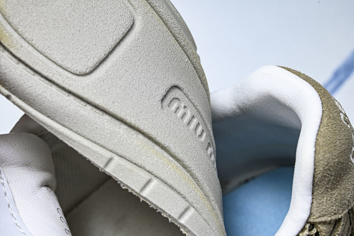 New Balance x Mi­uMi­u 530 MM-009