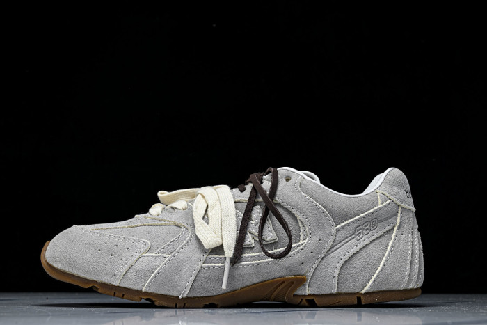 New Balance x Mi­uMi­u 530 MM-007