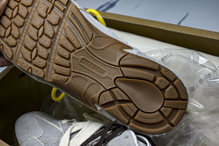 New Balance x Mi­uMi­u 530 MM-007