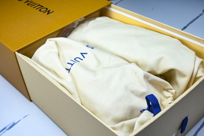 LVT SNEAKERS LVSRS-0085