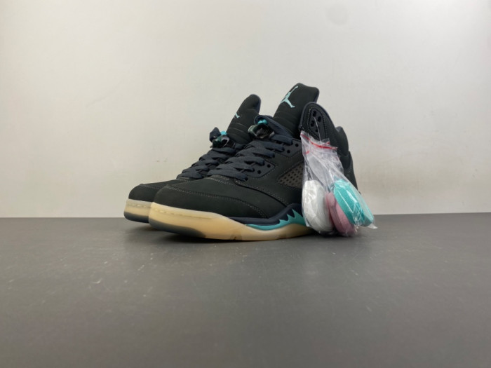 Solefly x Air Jordan 5 Retro IU0734-001
