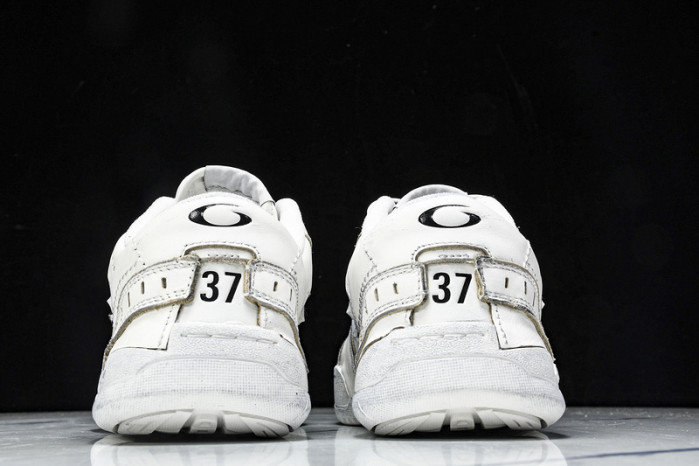 Ba1en*iaga hamptons worn-out wcurs9000