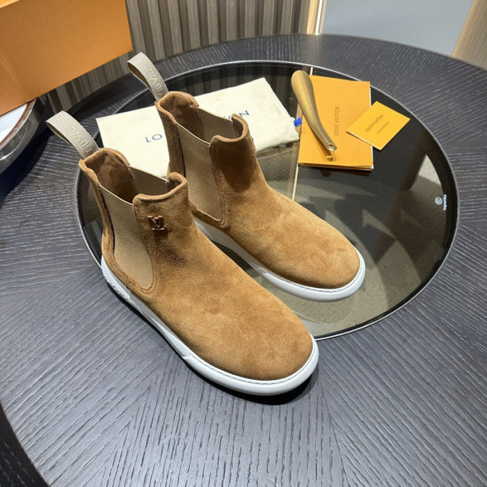 L**V**T* BOOTS LVTBS-032