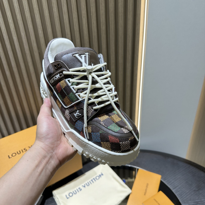 L*VT TRAINER MAXI LTMI-001