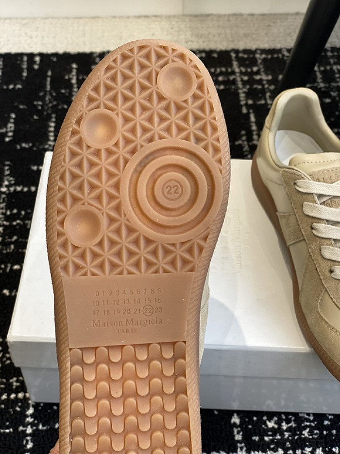 Ma*iso*n Mar*giela MAMA-036