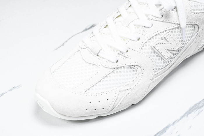 New Balance x Mi­uMi­u 530 MM-004