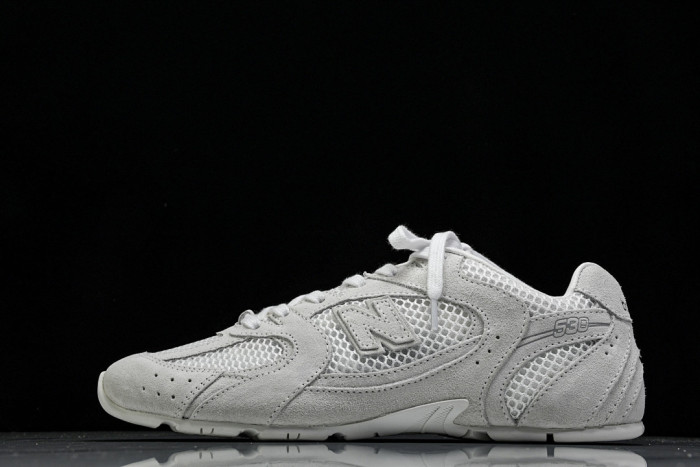 New Balance x Mi­uMi­u 530 MM-004
