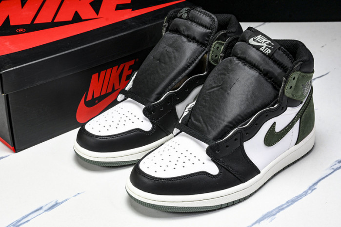 Air Jordan 1 Retro High "Clay Green" 555088-135