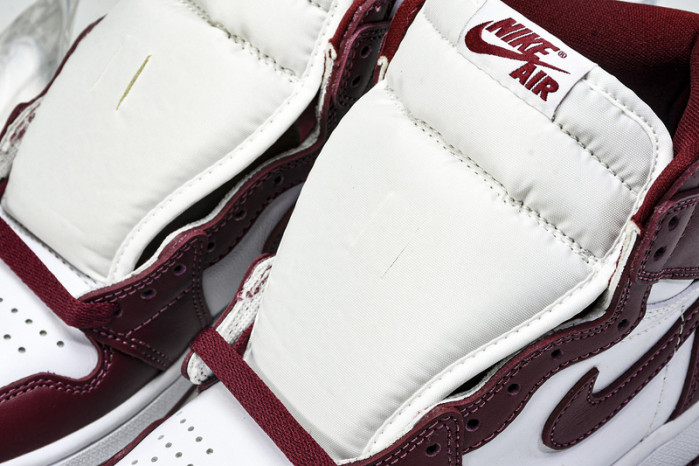 Air Jordan 1 High "Dune Red" DZ5485-160