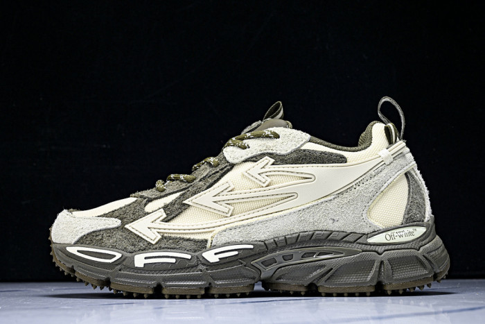 C/O​ SNEAKERS CO-049
