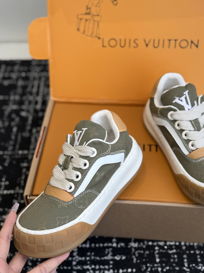 L*VT TILTED LVTTD-002
