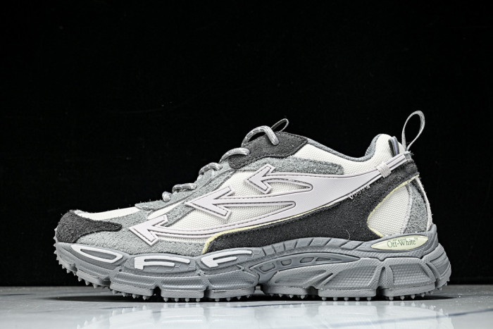 C/O​ SNEAKERS CO-050