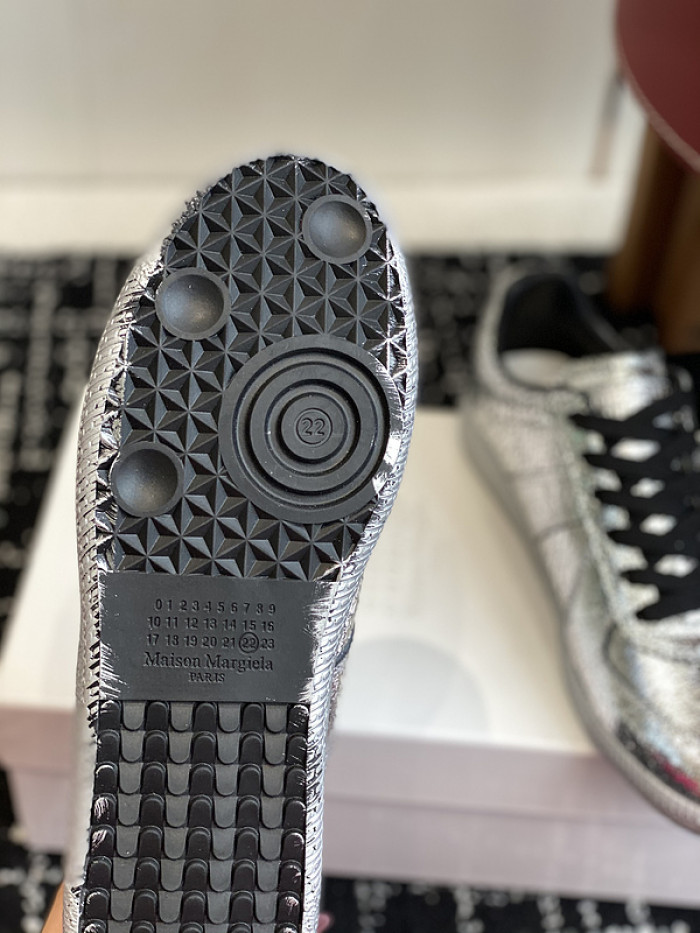 Ma*iso*n Mar*giela MAMA-0105