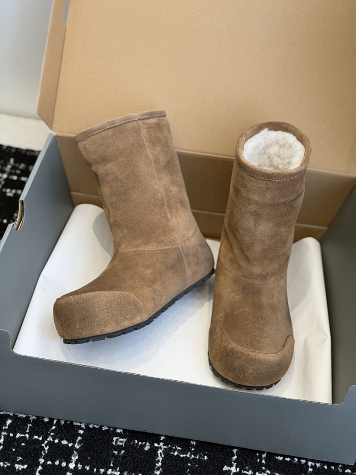 B*ALE*NGA BOOT BSB-052