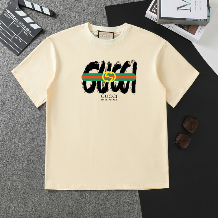 G*UCCI CLOTHES GICS-014