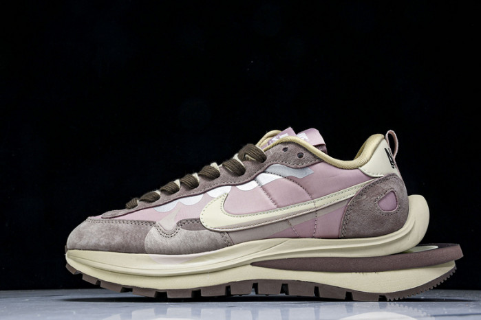 Sacai X VaporWaffle DD1875-301