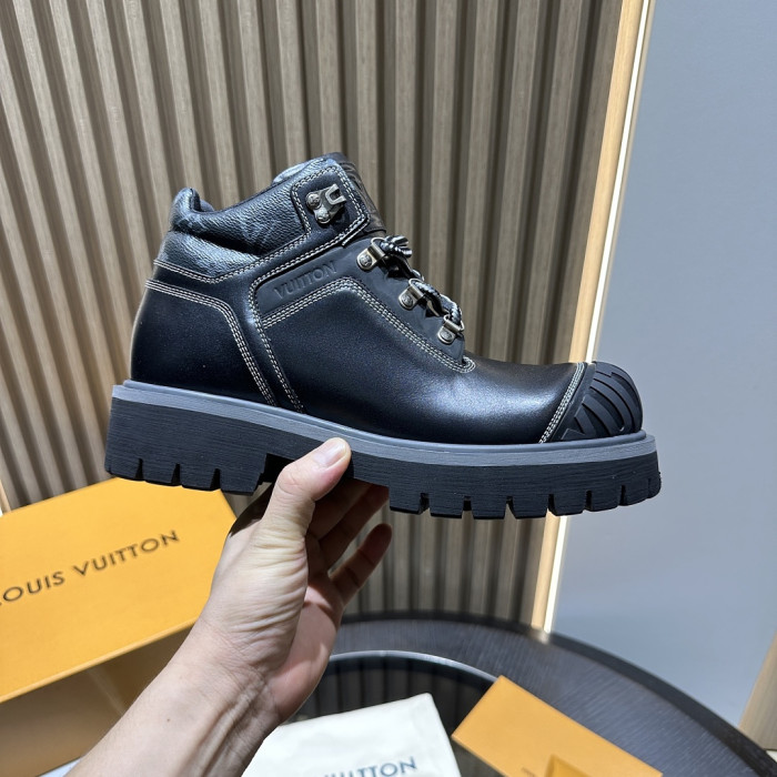 L**V**T* BOOTS LVTBS-063