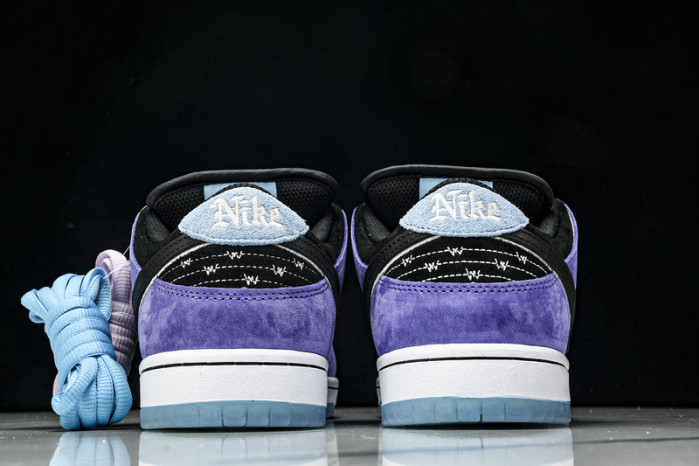 Hayley Wilson x Nike SB Dunk Low "Court Purple" HJ0613-500
