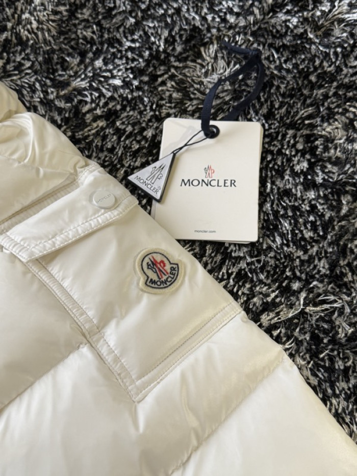 M0NCLER J-051