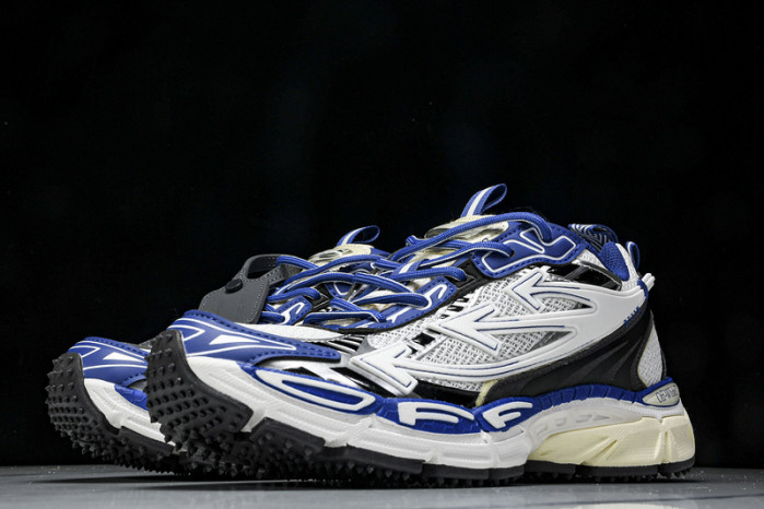 C/O​ SNEAKERS CO-028