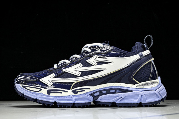 C/O​ SNEAKERS CO-042