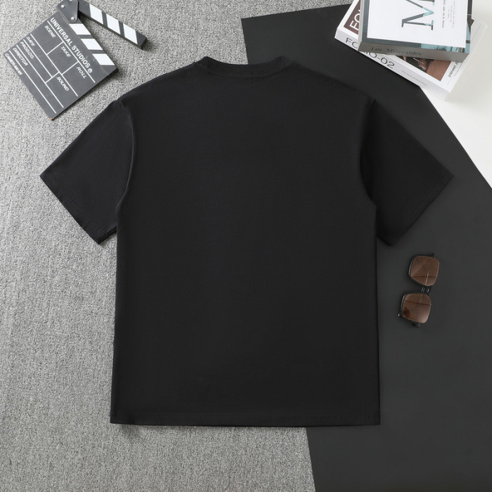 G*UCCI CLOTHES GICS-018