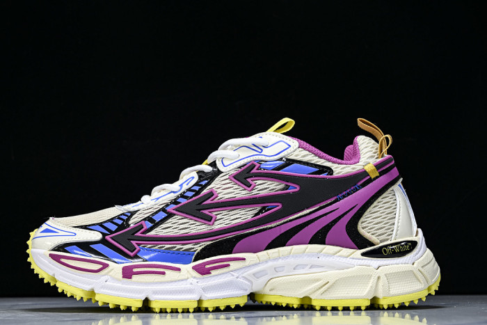 C/O​ SNEAKERS CO-071