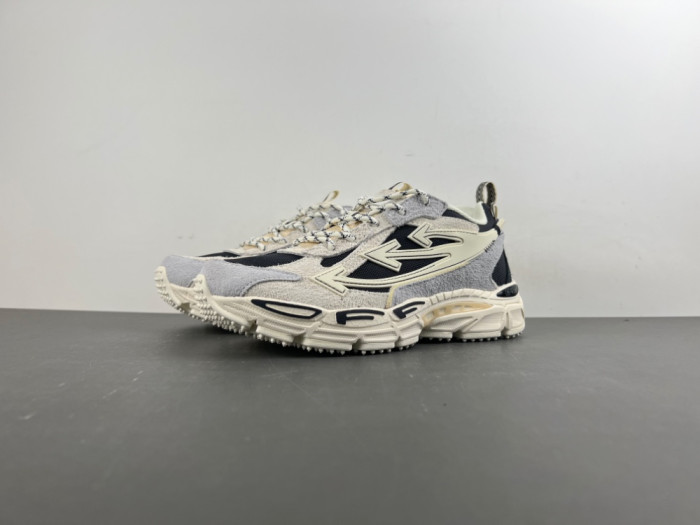C/O​ SNEAKERS CO-051