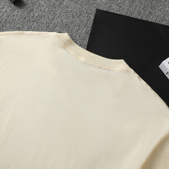 G*UCCI CLOTHES GICS-010