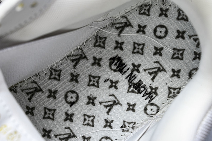 L*VT TRAINER MAXI LVSMS-004