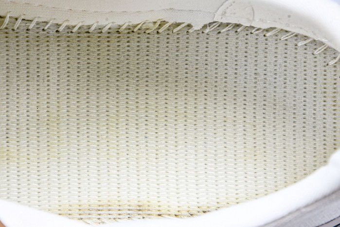 C/O​ SNEAKERS CO-037