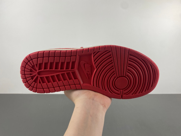 Fragment x Travis Scott Air Jordan 1 Low H6336-020