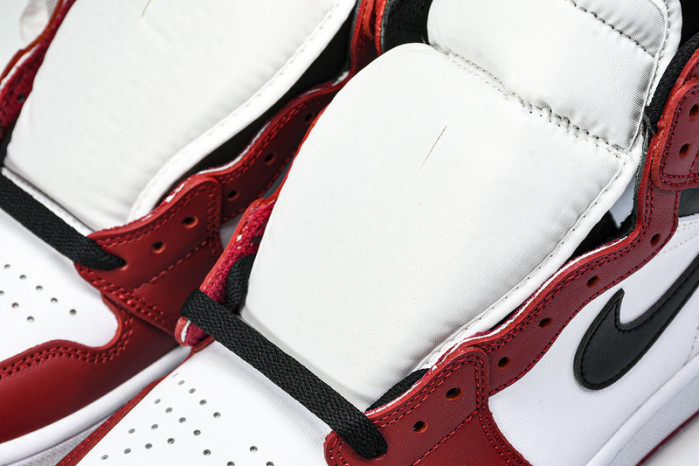 Jordan 1 Retro Chicago 555088-101
