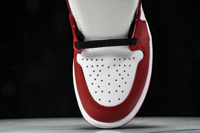 Jordan 1 Retro Chicago 555088-101